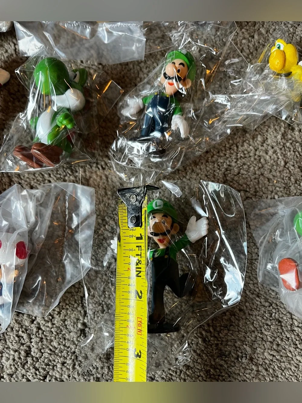 NEW Vintage 2007 Lot of 18 Nintendo Mario Kart Figure Toys